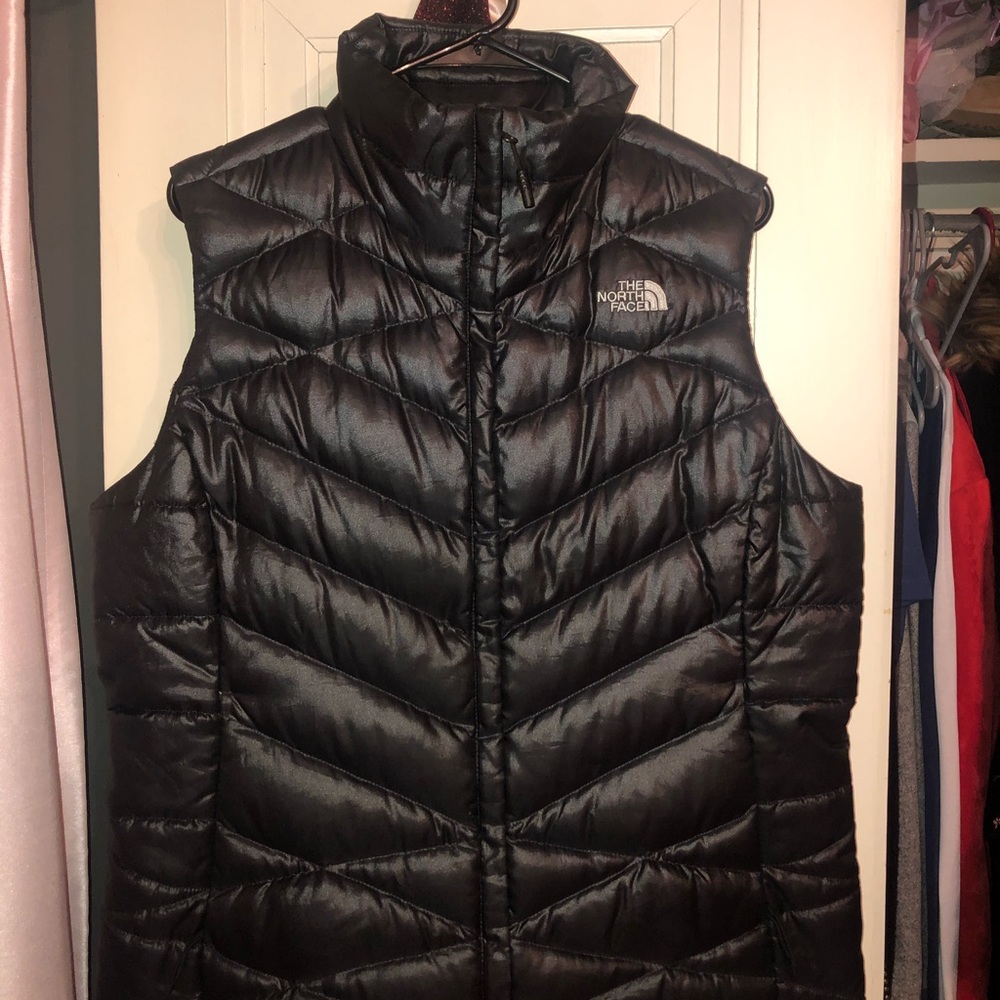 Black NorthFace vest